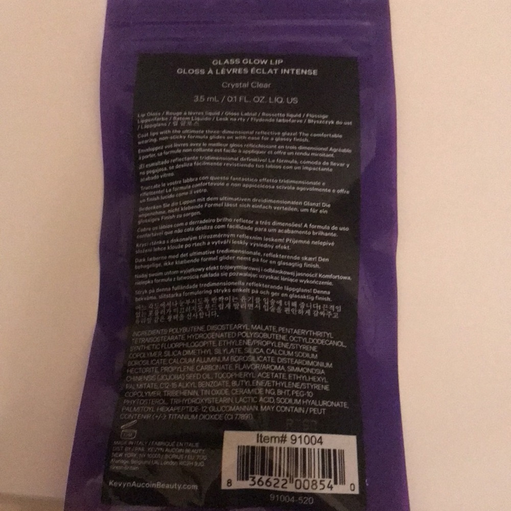 Makeup Sample Set - Picture 3 of 6